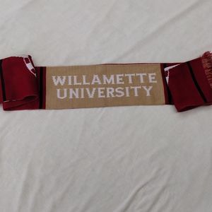 Willamette University scarf